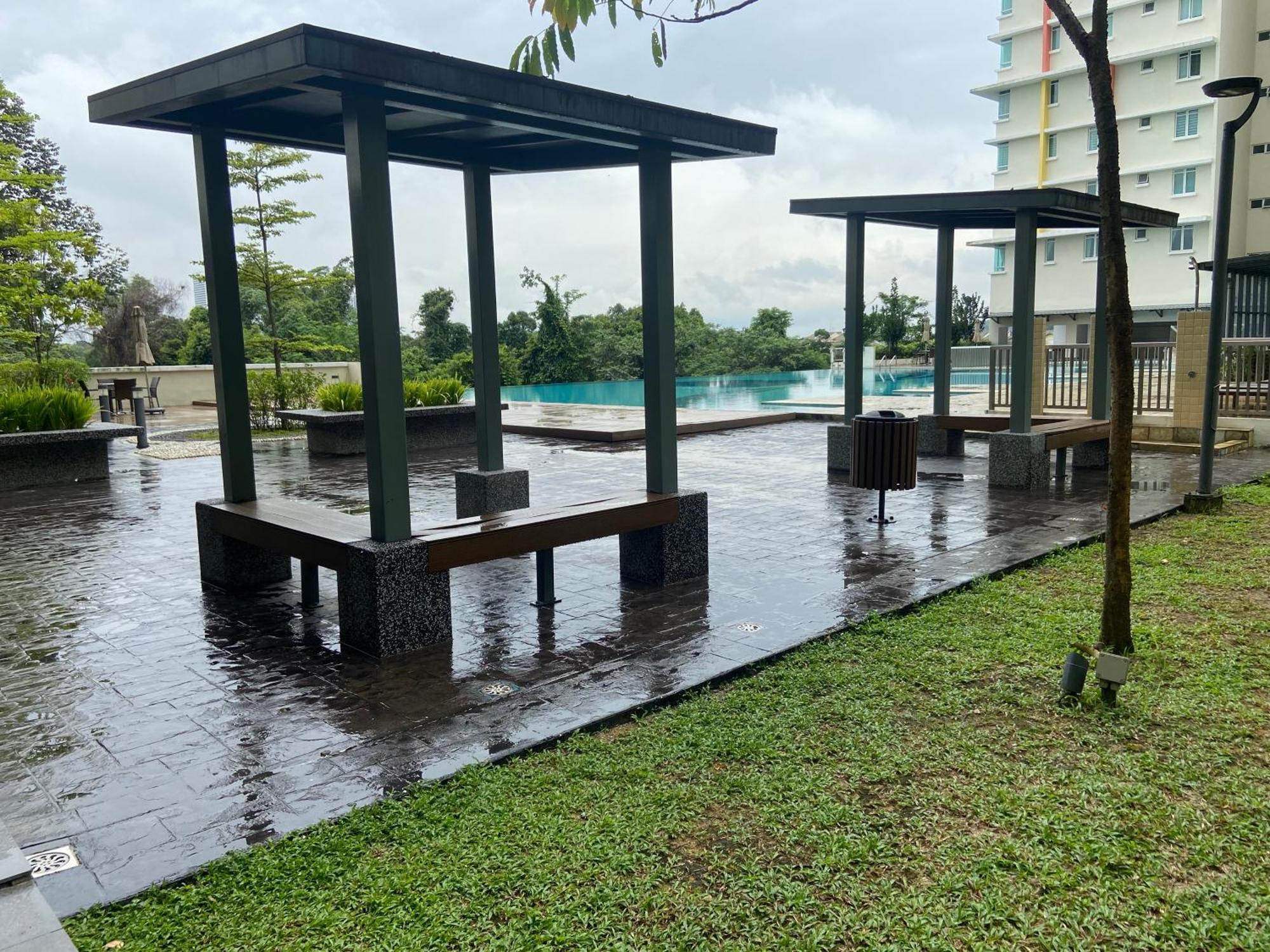 Apartment Suasana Damai Damansara Damai